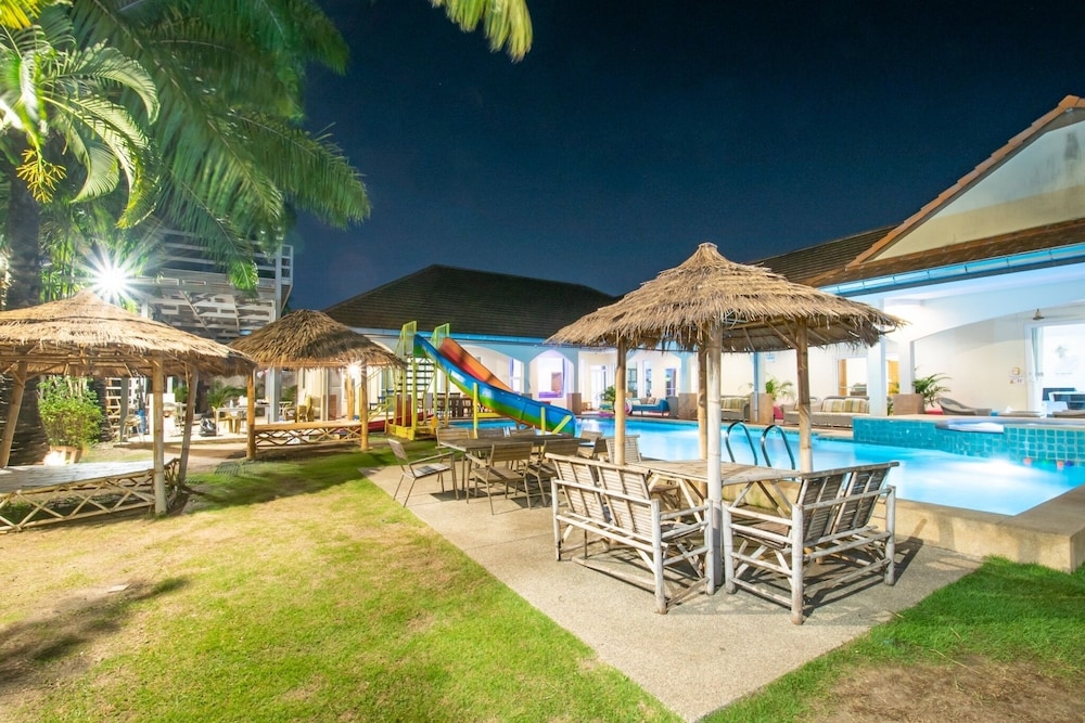 Pool Villa for Families and Party