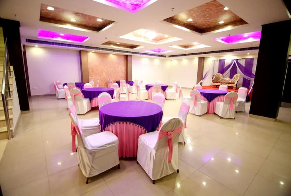 Meetings & Events
