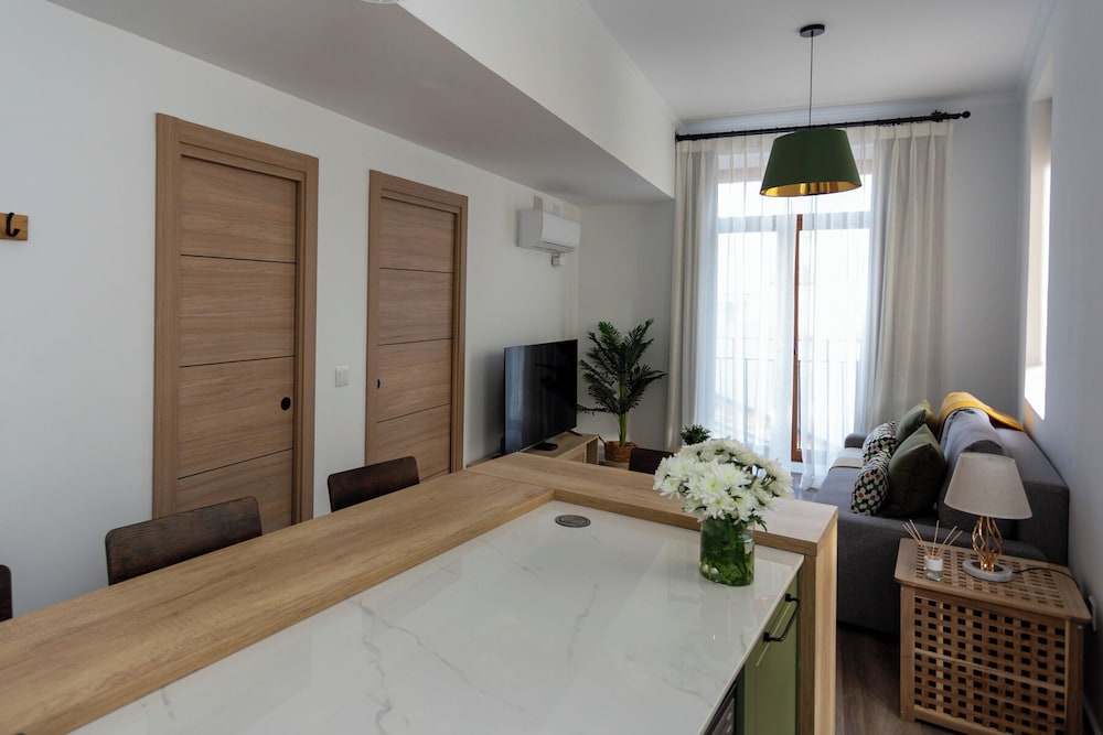 Tenerias Apart Corp S.L
