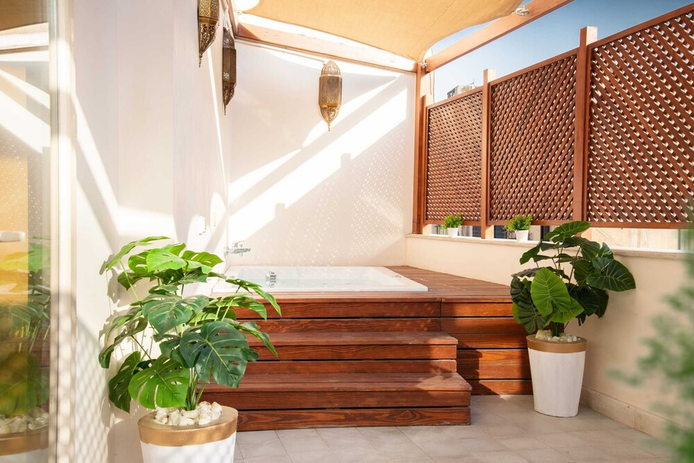 Marrakesh 1bdr w/ Jacuzzi Terrace @ Downtown Cairo