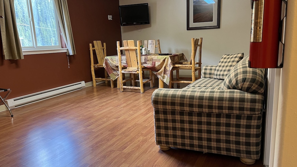 Denali Rainbow Village RV Park and Motel