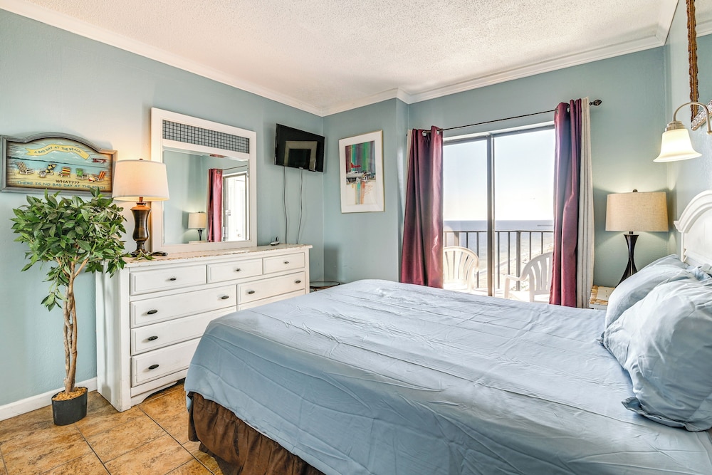 Steps to Myrtle Beach: Condo w/ Resort Amenities