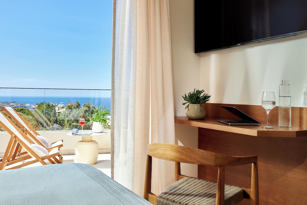 The Nook -luxury Living at the Edge of Tranquility