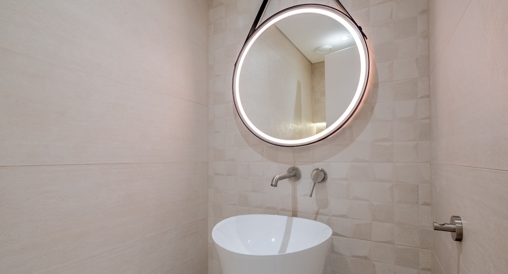 LUX The Majara Marina View Suite
