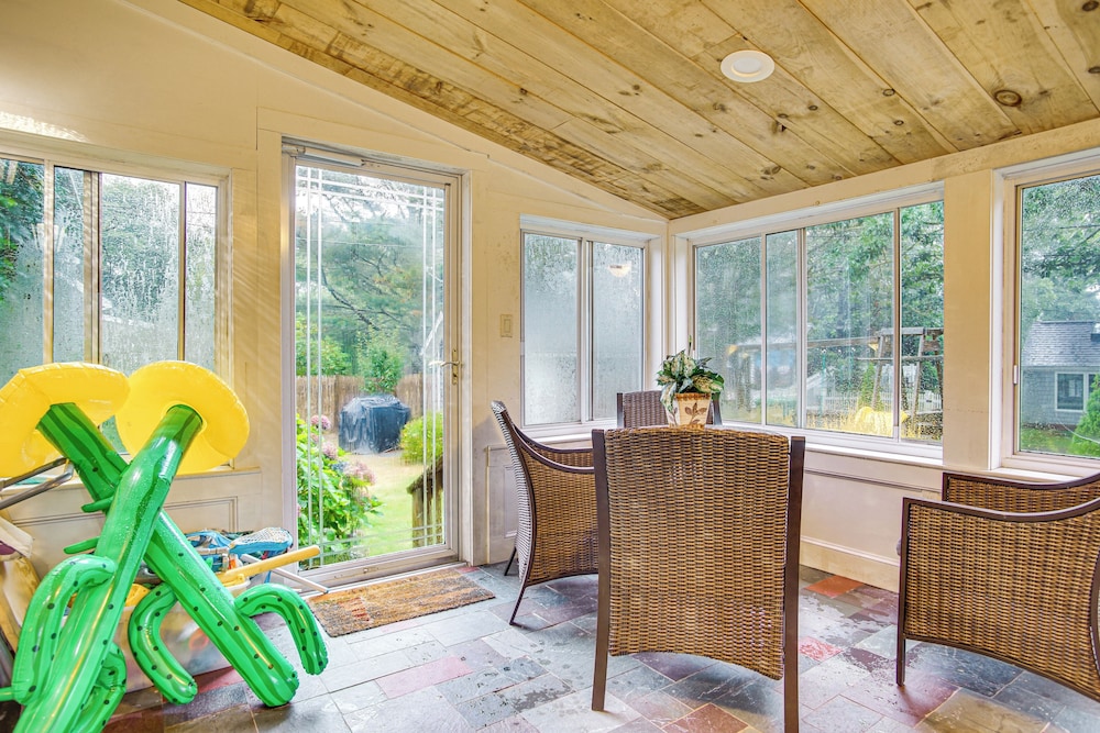 < Half-mi to Shore: Harwich Port Beach House