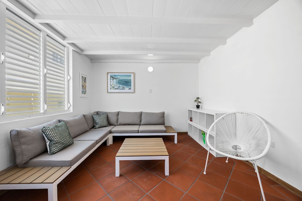 Beachfront With Pool Free Parking