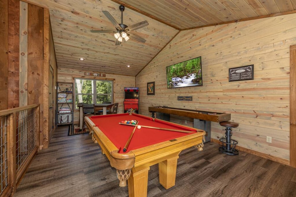 Rustic Dreamscapes in Gatlinburg