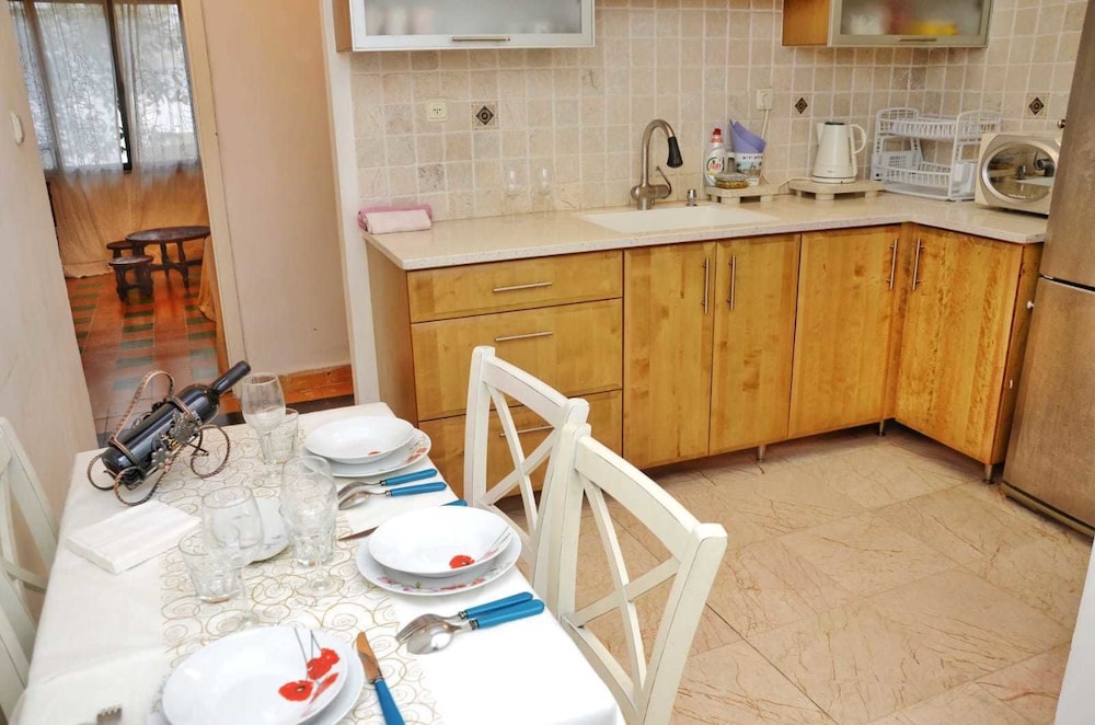 Elena Apartments