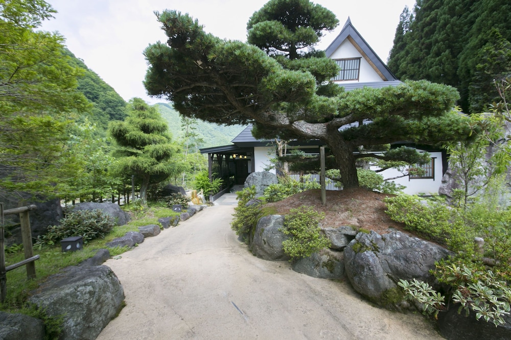 Hida Tsuzuri Oboro