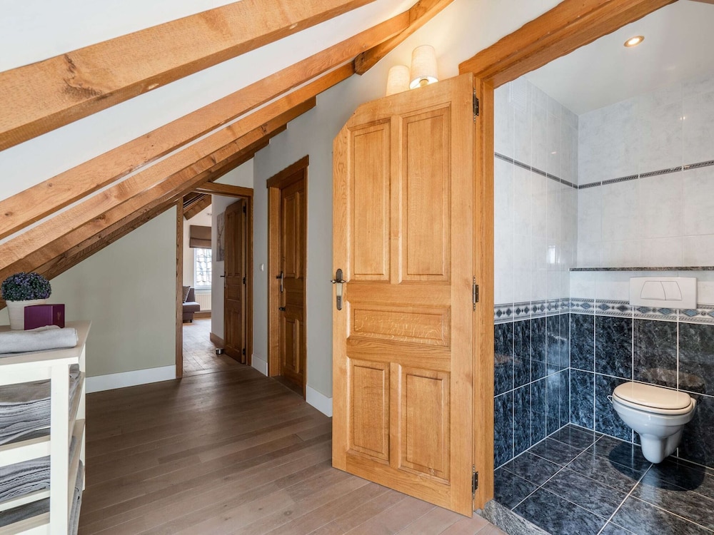 Alken Farm Stay With Terrace