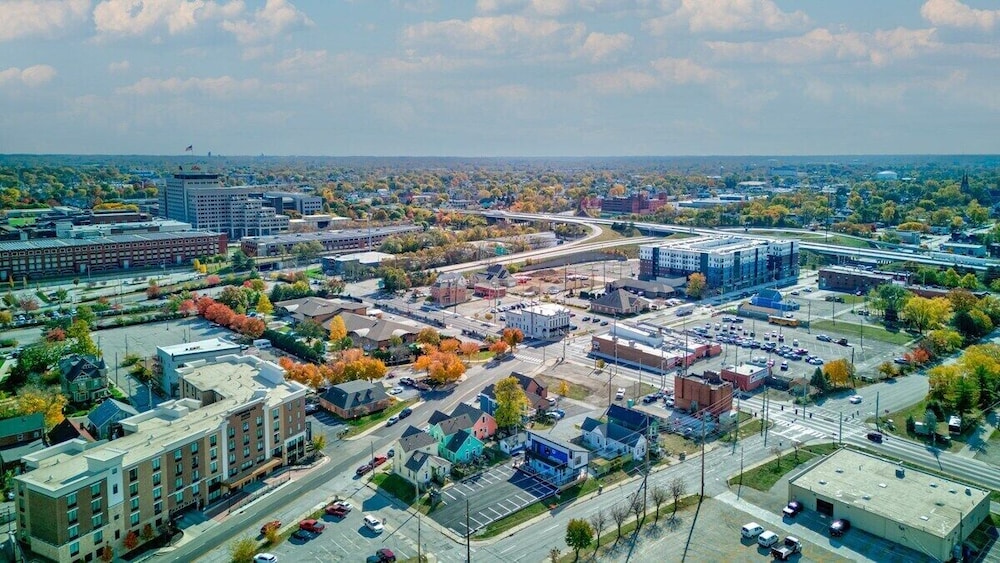 Indy Stadium Villas 710