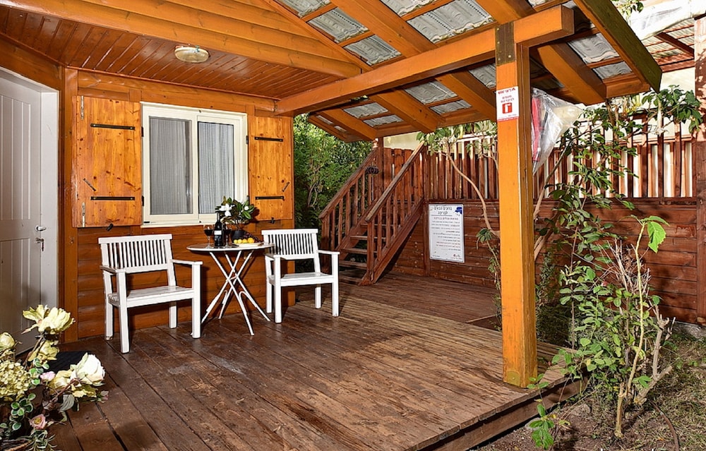 Maya Cabins