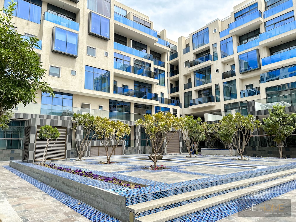 WelHome - Prime 1BR Apartment at Oia Residence