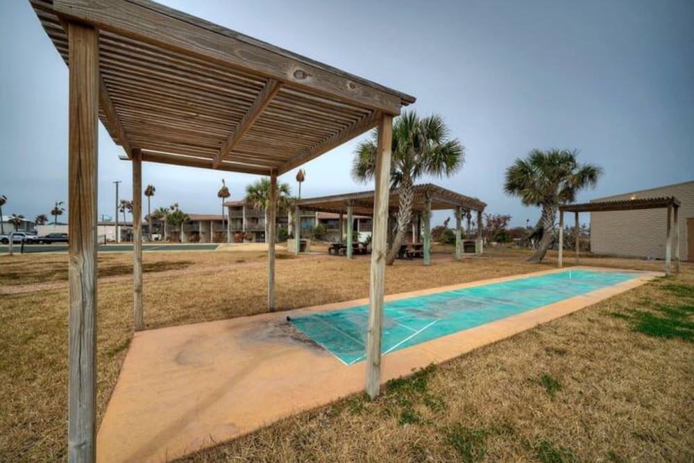 Stay Palm by Avantstay Beach Access Balcony
