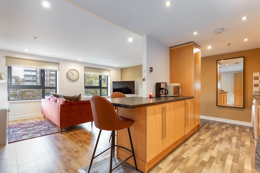 Executive 7 Apartments