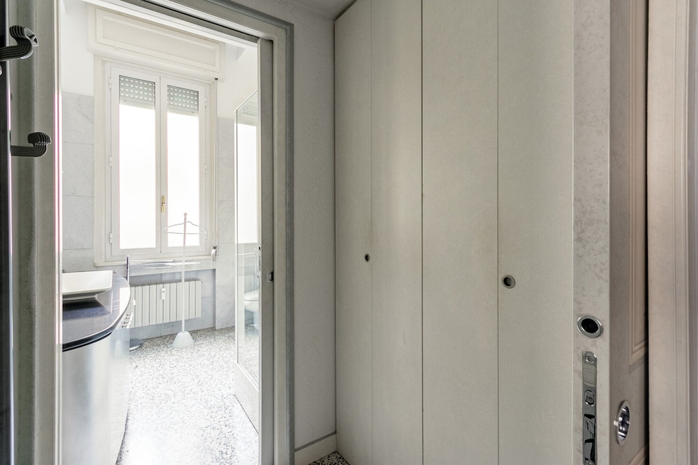 Elegant Apartment Near Duomo