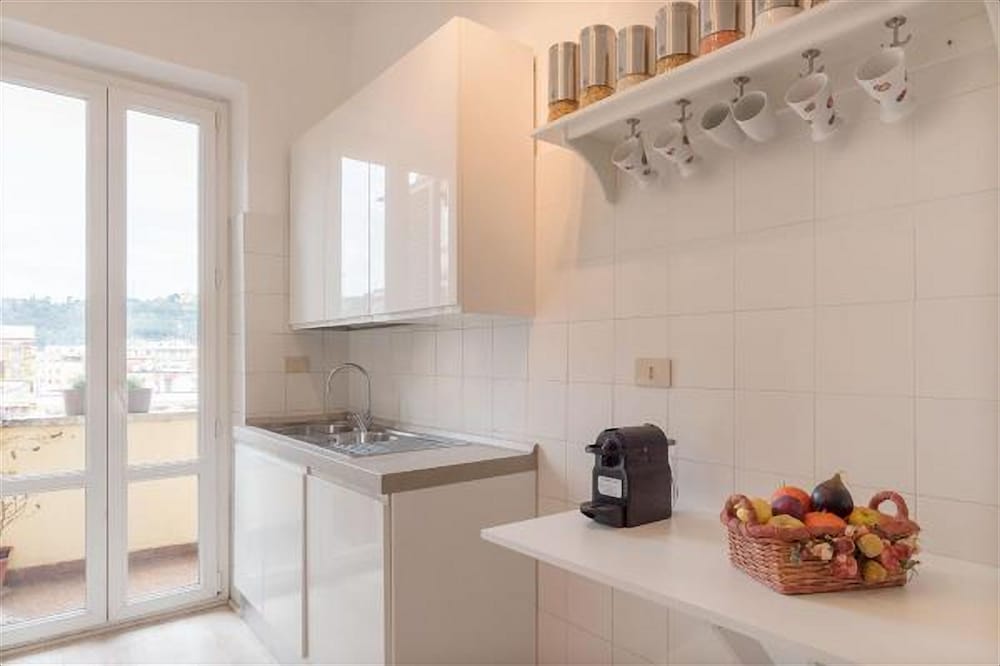 San Pietro Roomy Flat