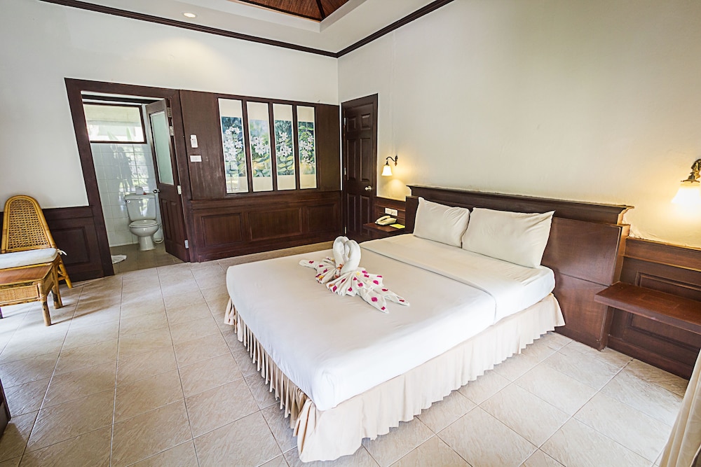 Coco Palm Beach Resort