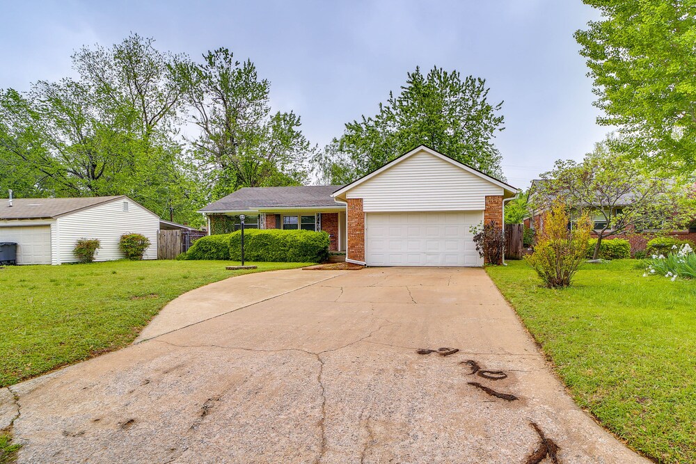 Sebring Vacations - Tulsa Home Near AR River The Gathering Place! - Property Image 8