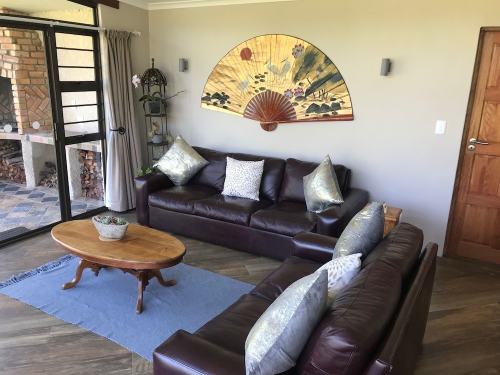 Sandpebbles Estate
