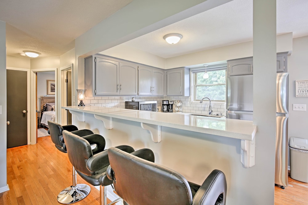 Modern Excelsior Springs Home w/ Deck & 3 Acres!