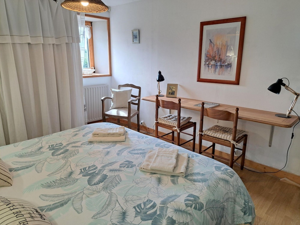 Holiday Home, Plounevez-lochrist view 3
