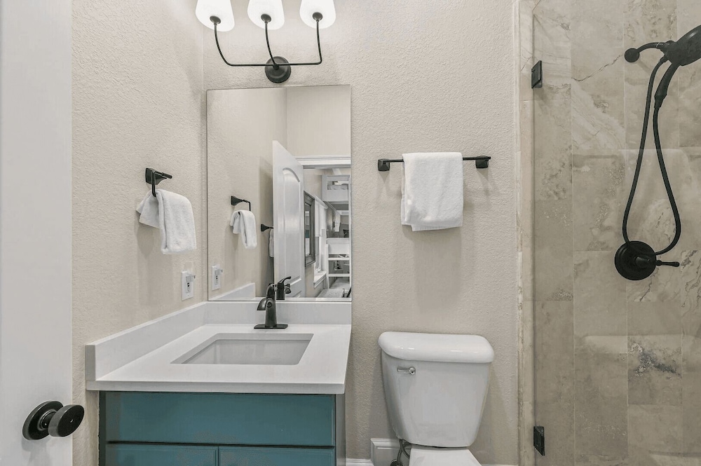 Skinny Love 30a by Avantstay Private Heated Pool Block to the Beach
