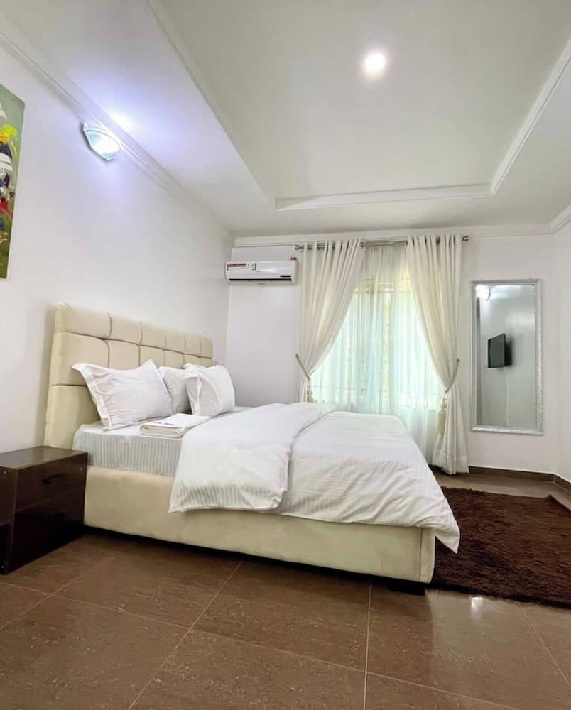 Luxury and Smart Homes