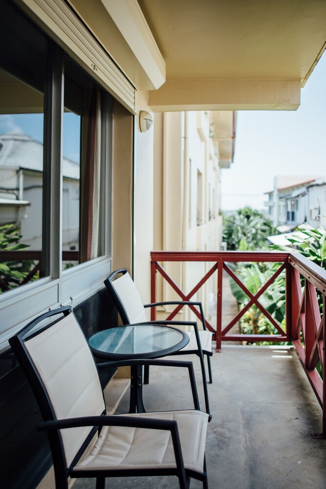 Balcony & Terrace