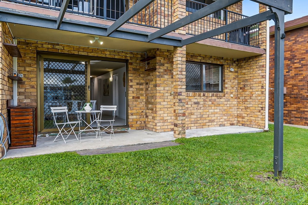 3-bed Waterfront Apartment With Private Patio