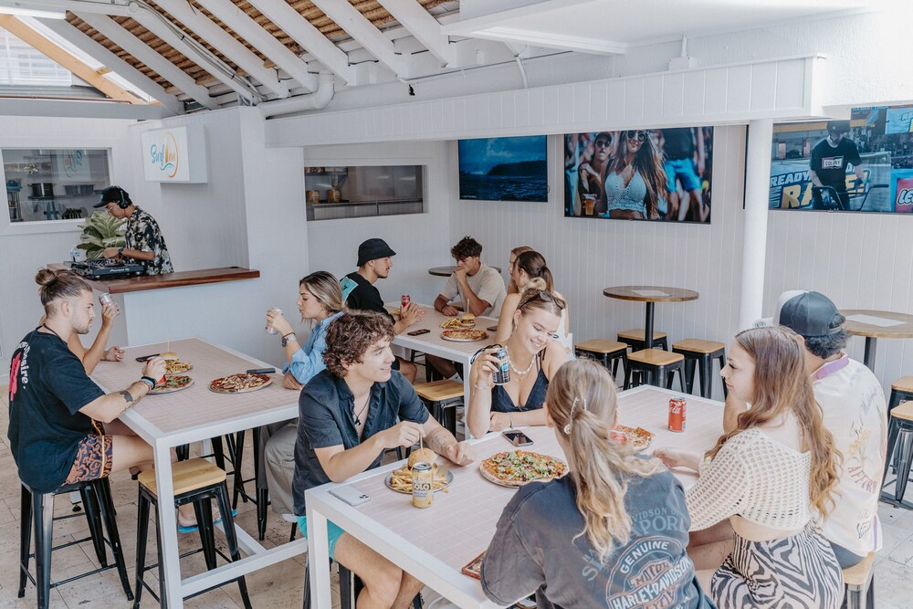 Surf Inn Boutique Backpackers