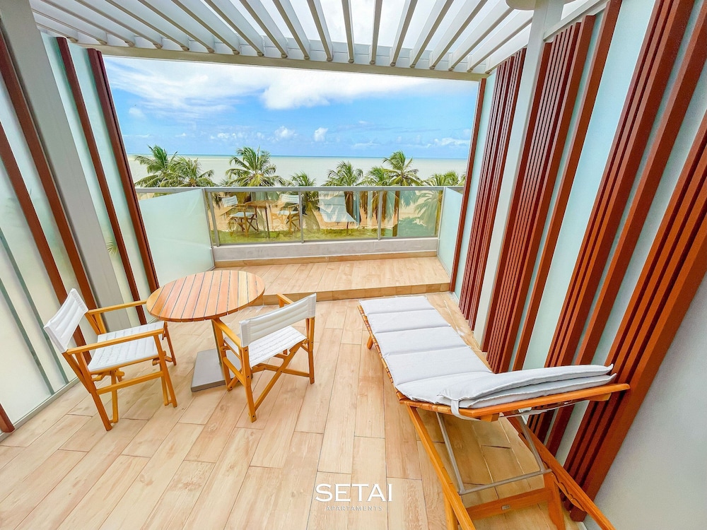 Yacht - by Setai Apartaments