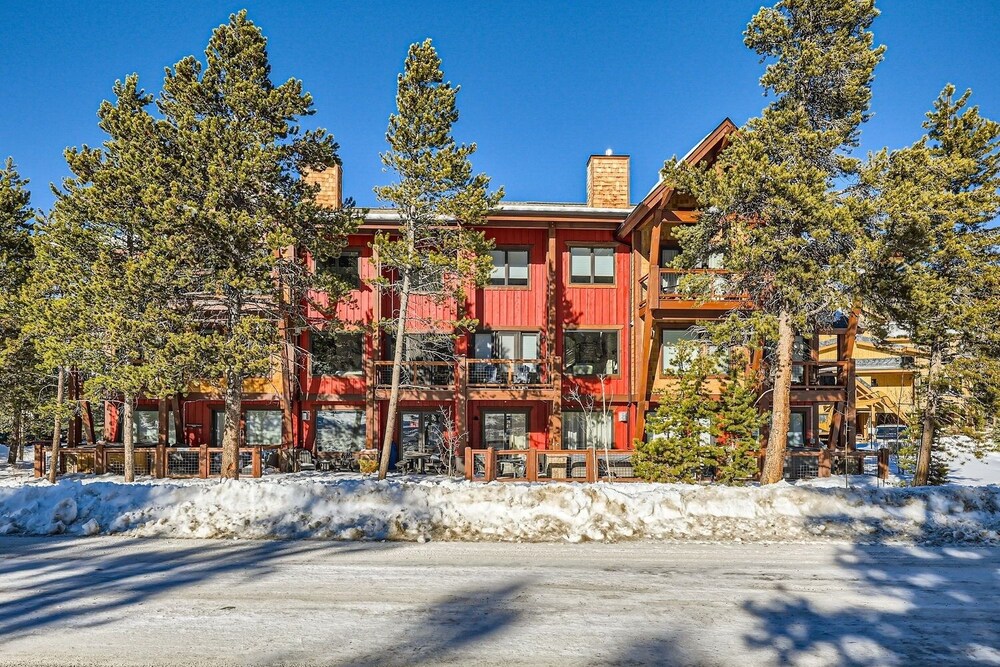 1890 The Seasons 3 Bedroom Townhouse