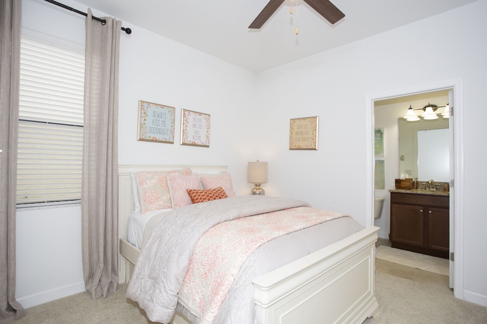 6 Bedroom Home at Champions Gate - Image 2