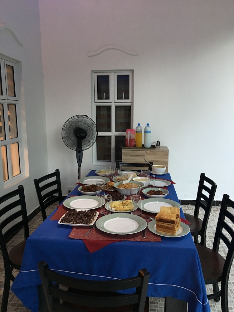 Equator HomeStay
