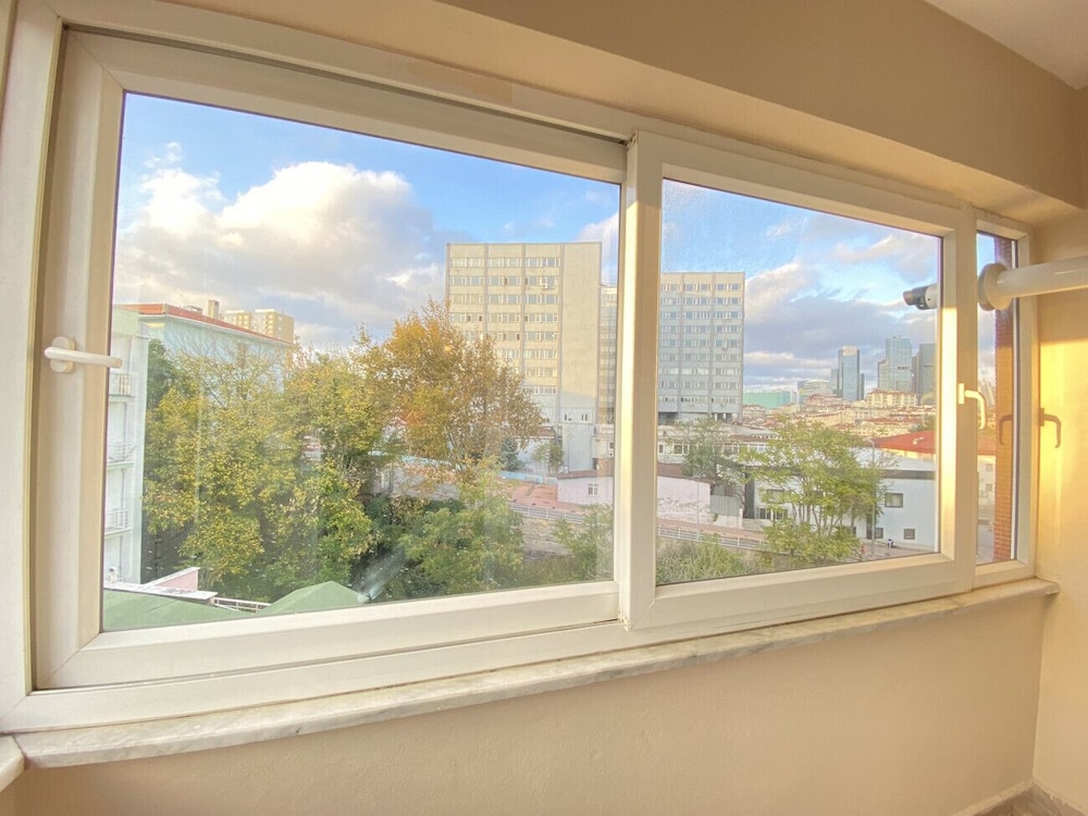 Missafir Sleek Flat in Nisantasi With Terrace