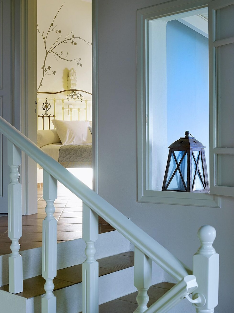 Paradisso Beach Villas view 4