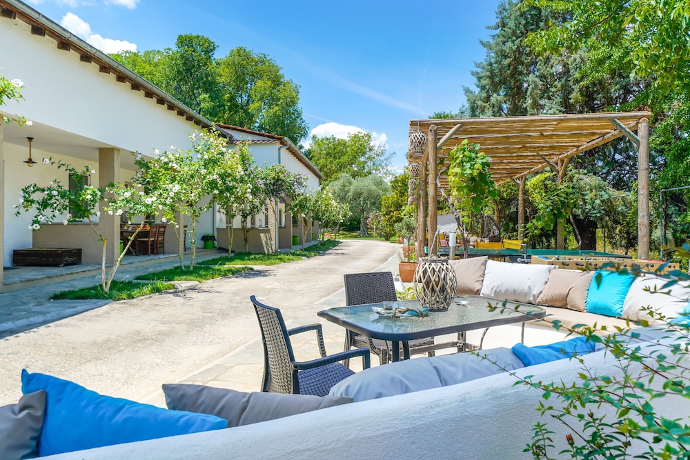 Natura Bungalows
