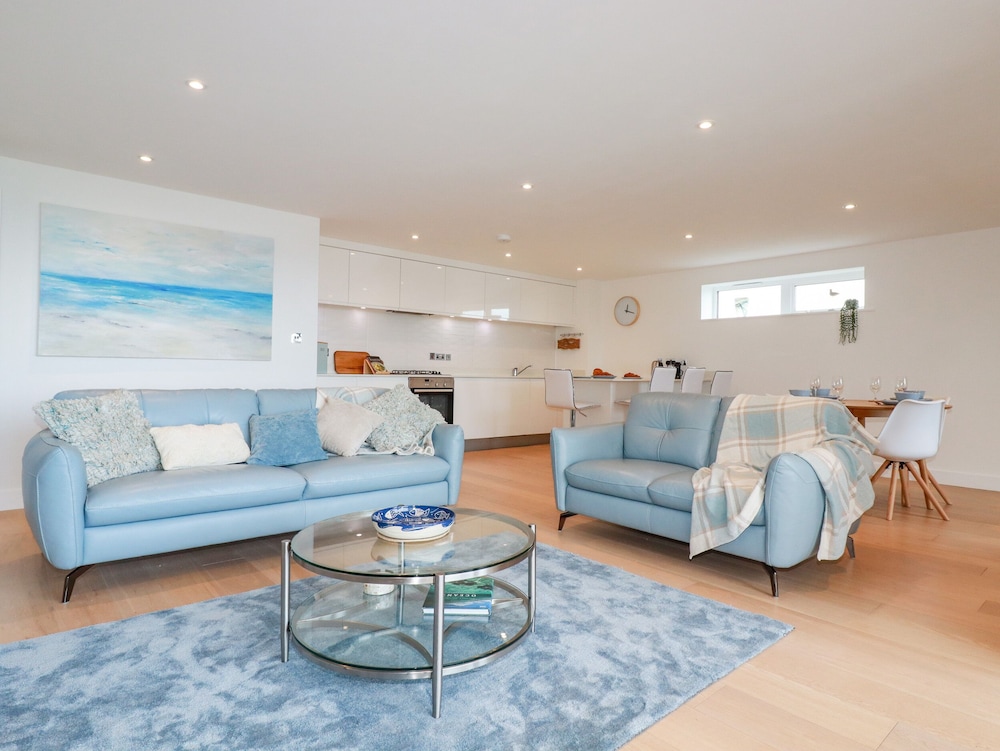 Fistral Retreat