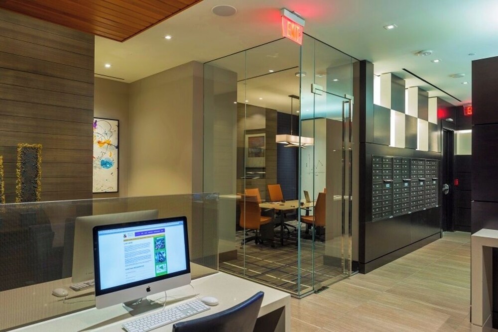 Prime Crystal City Apartments