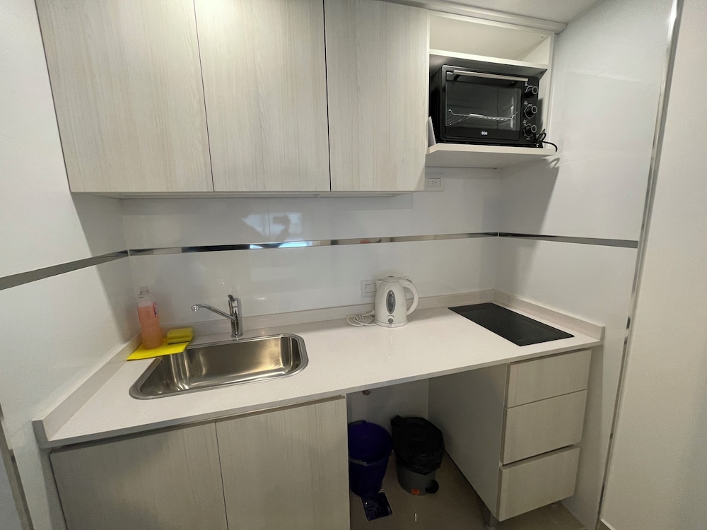 Ayres Suites Moreno