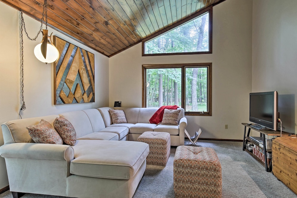 Arbor Vitae Home w/ Game Room: Snowmobiles Welcome view 2