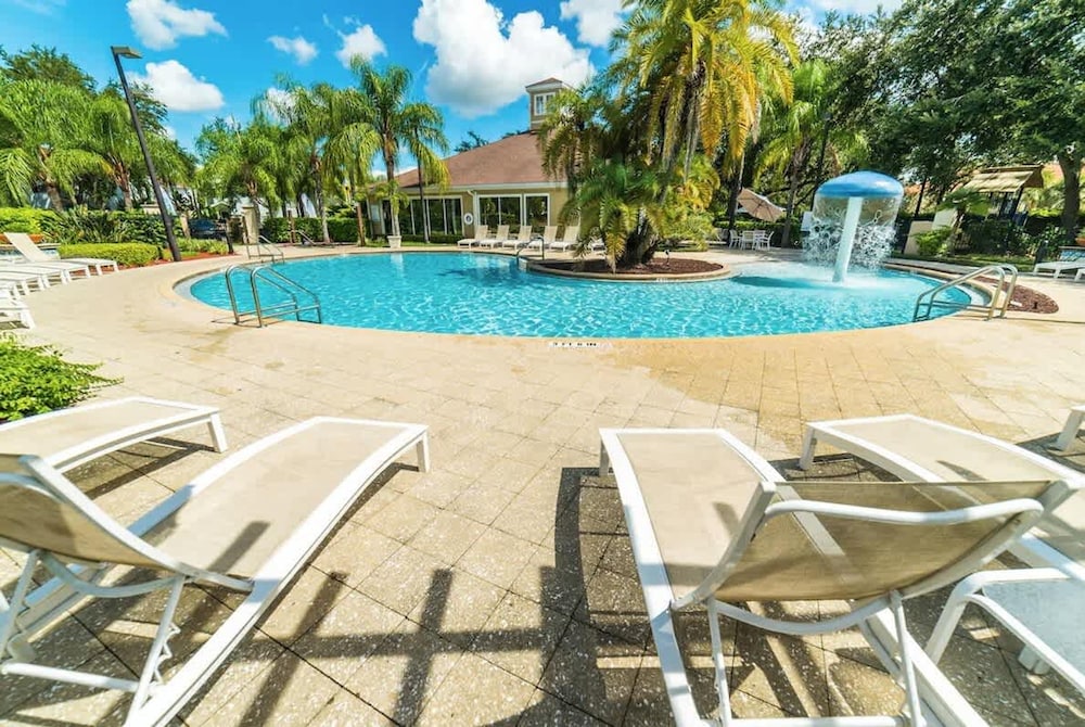 4Bd Minions Themed Home Near Disney Sleeps 10