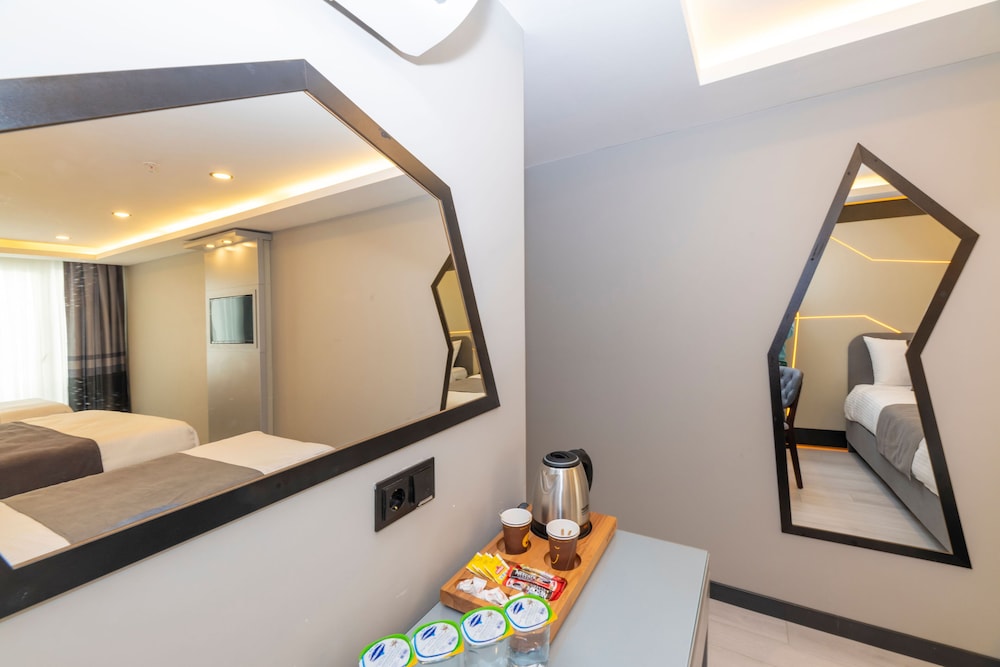 White Corner Otel - Image 26