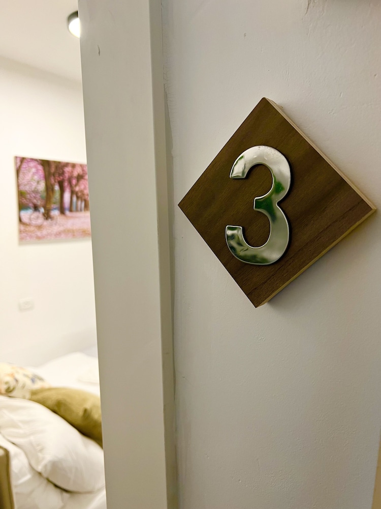 Ha-Carmel Market Apartment