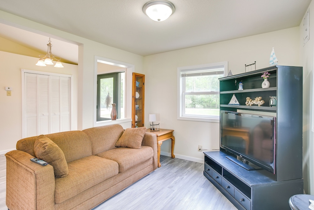 Grand Lake Getaway w/ Boat Dock in St Marys!