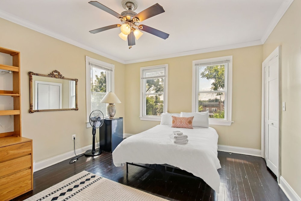 Charming Victorian Home With Porch & Large Yard 7 Bedroom Home