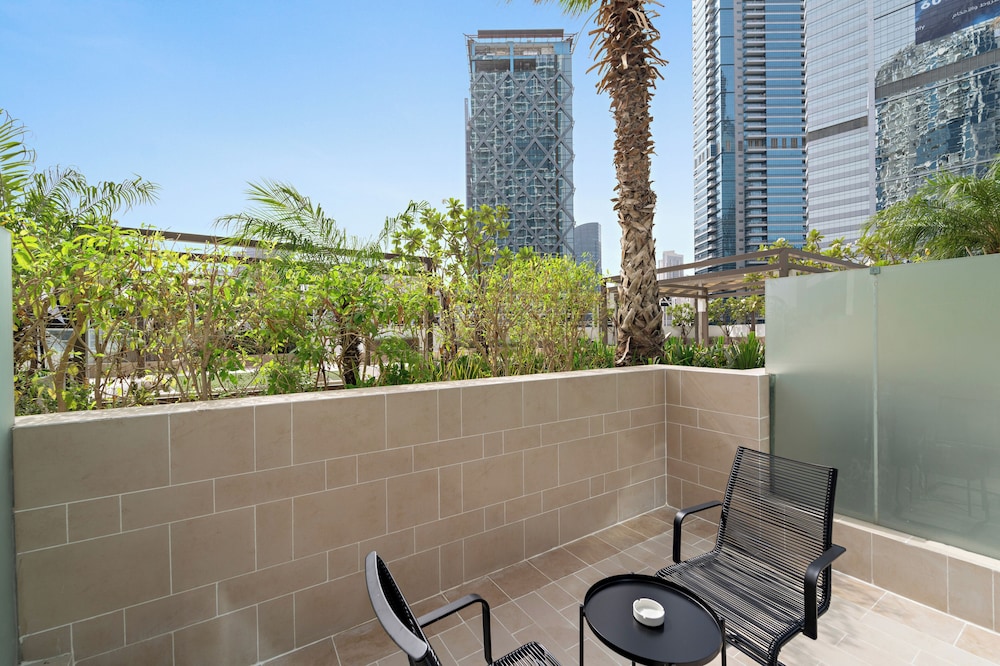 Silkhaus Damac Prive Tower