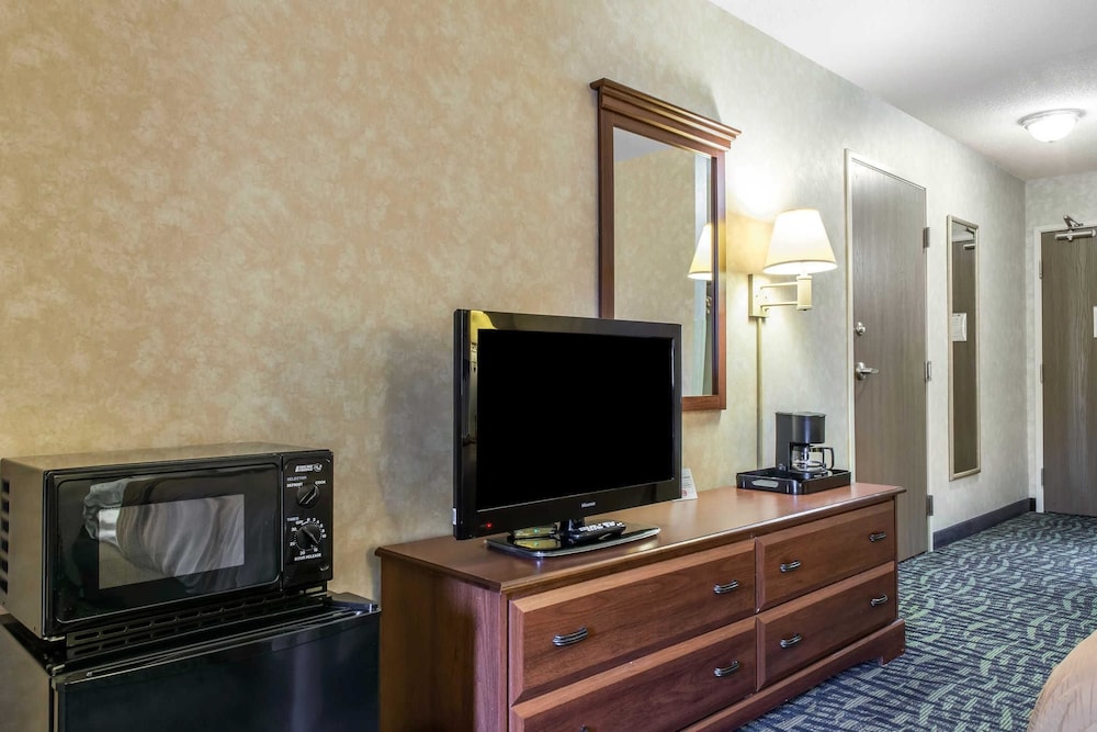 Titusville Vacations - Quality Inn  Suites - Property Image 14