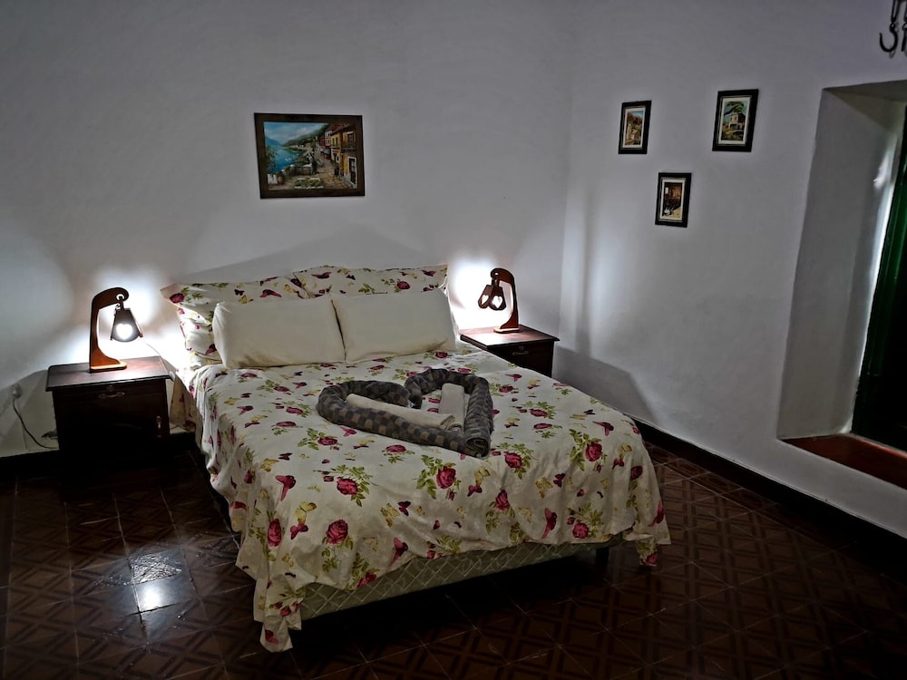 Finca historica los algarrobos